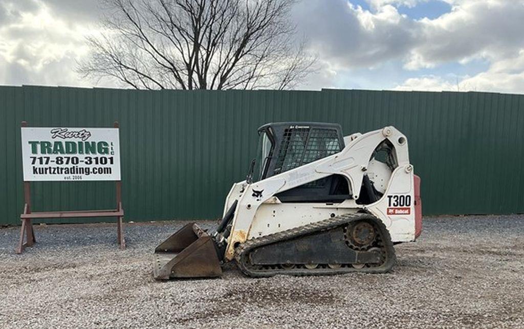 2005 BOBCAT T300 SKID STEER