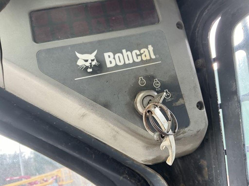 2005 BOBCAT T300 SKID STEER