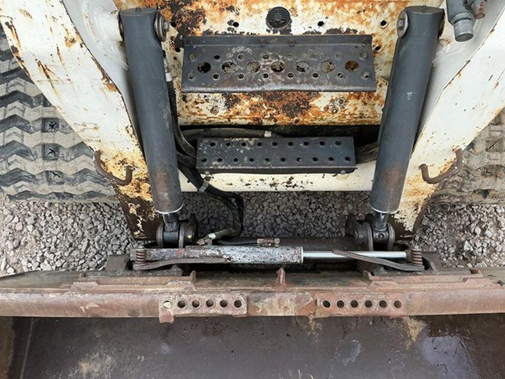 2005 BOBCAT T300 SKID STEER