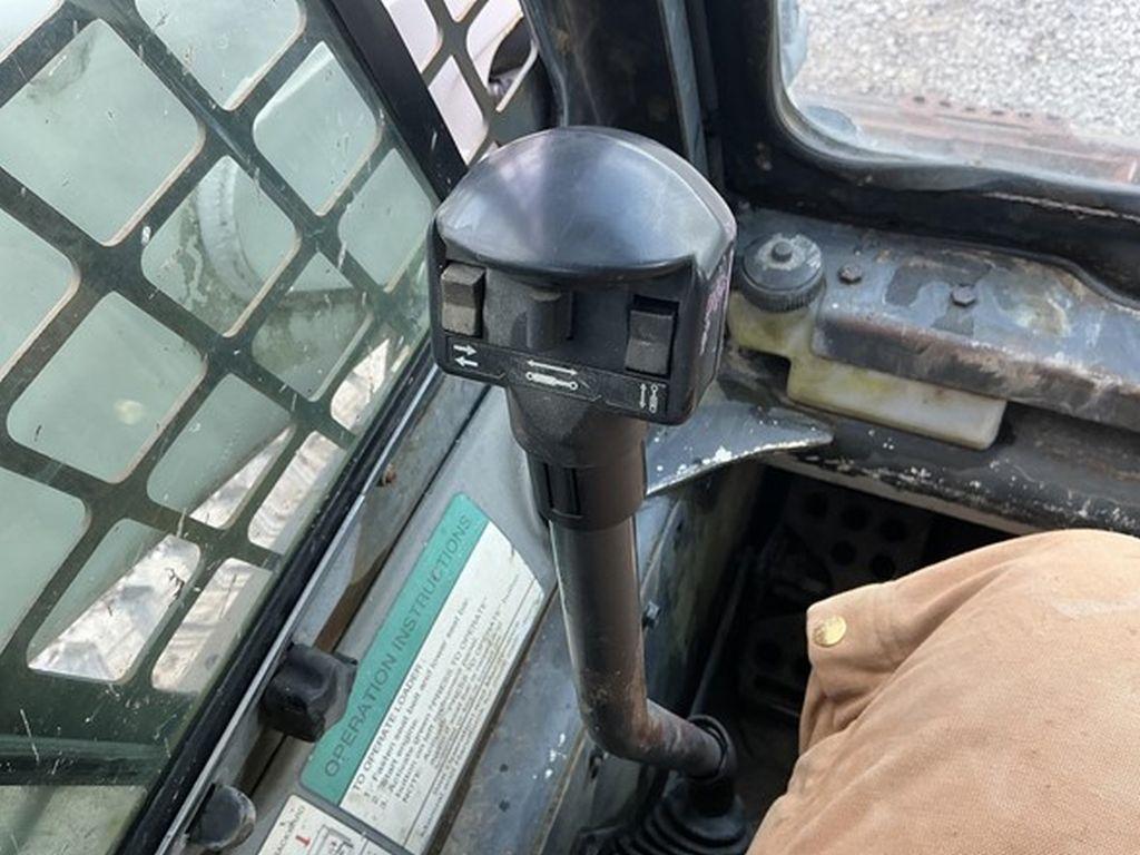 2005 BOBCAT T300 SKID STEER