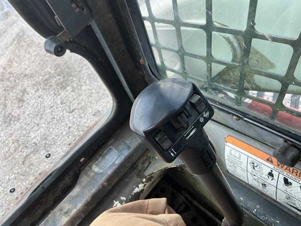 2005 BOBCAT T300 SKID STEER