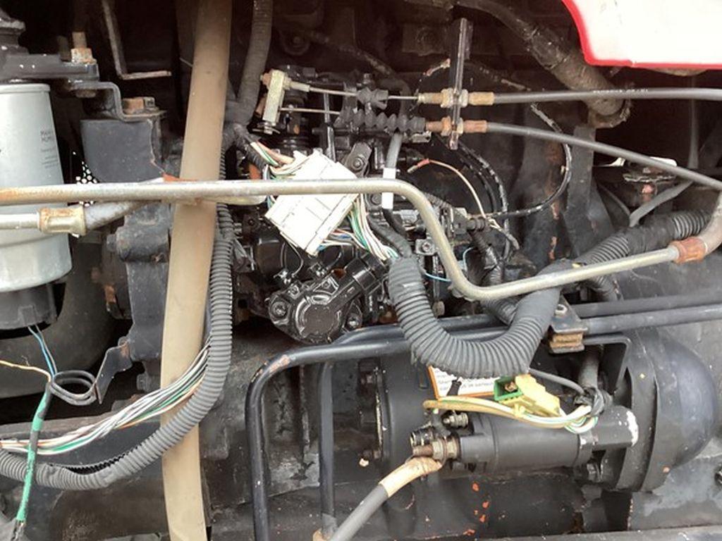 2009 MAHINDRA 5525 FARM TRACTOR