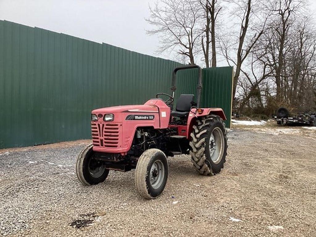 2009 MAHINDRA 5525 FARM TRACTOR