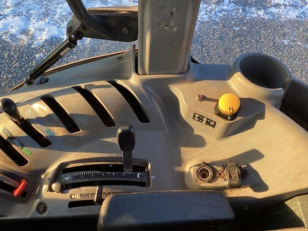 2016 KUBOTA M5-091 FARM TRACTOR