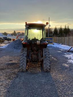 2016 KUBOTA M5-091 FARM TRACTOR
