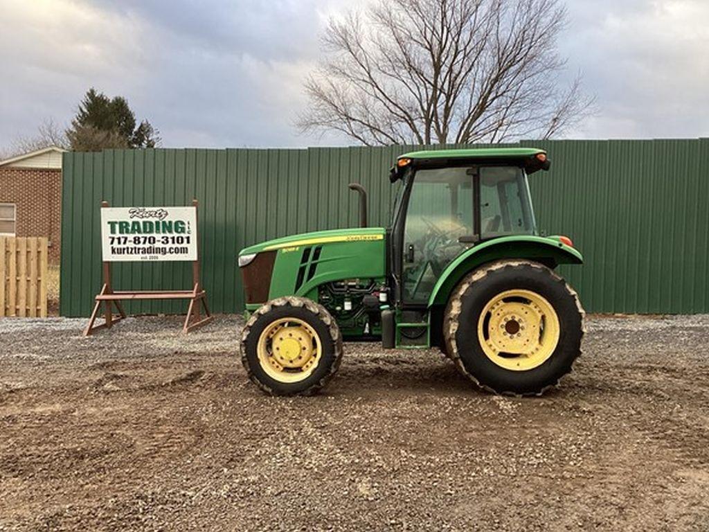2016 JOHN DEERE 5085E TRACTOR