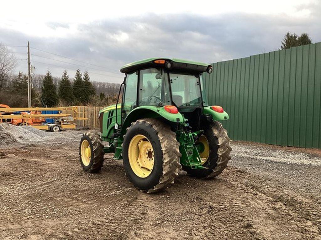 2016 JOHN DEERE 5085E TRACTOR