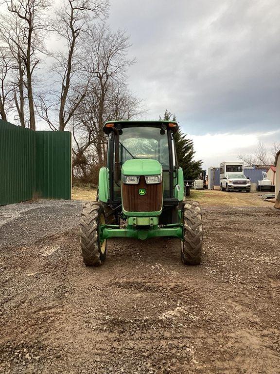 2016 JOHN DEERE 5085E TRACTOR