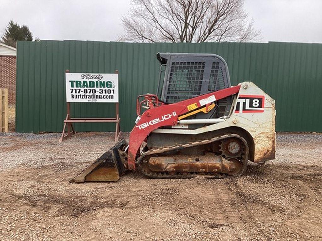 2017 TAKEUCHI TL8 SKID STEER