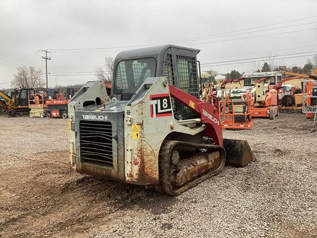 2017 TAKEUCHI TL8 SKID STEER
