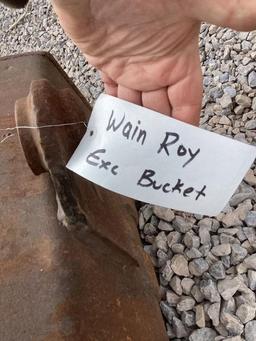 24" EXCAVATOR BUCKET