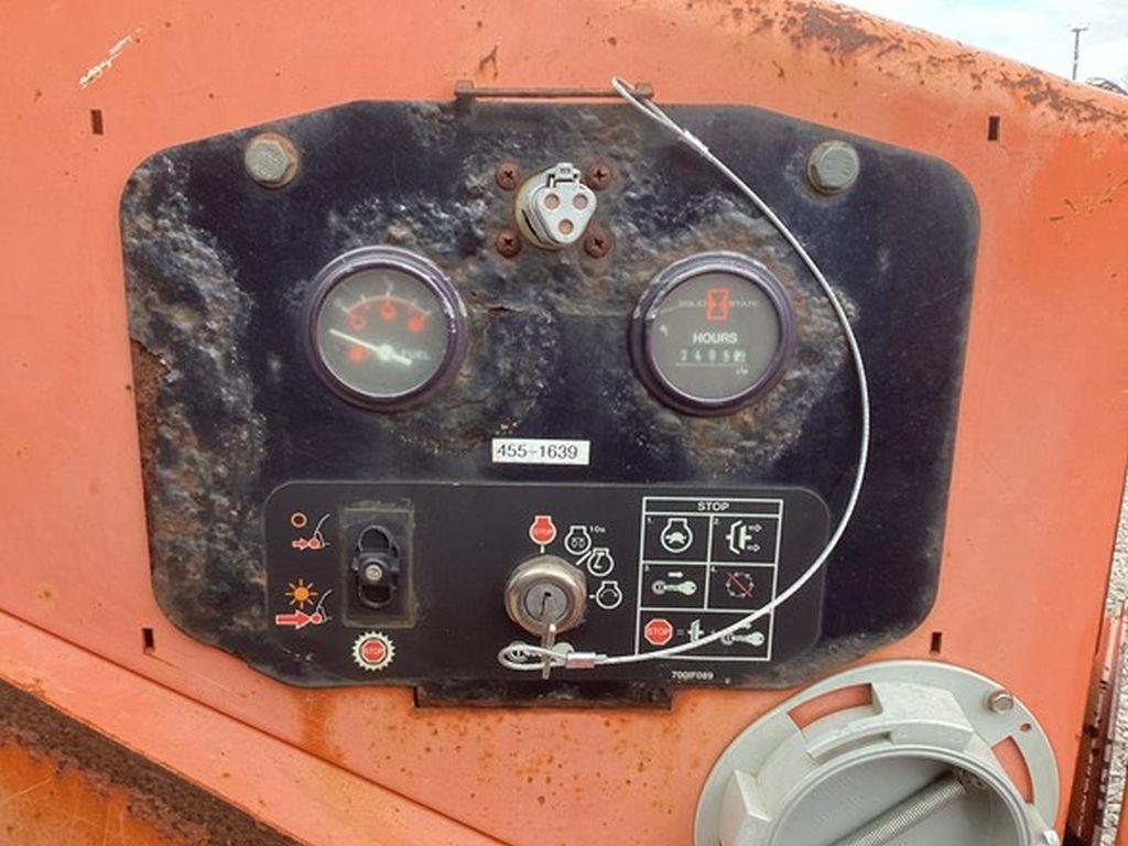 2011 VERMEER BC1000XL WOOD CHIPPER