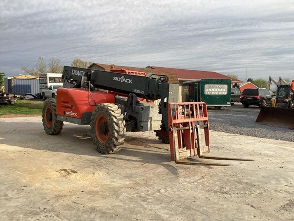 2018 SKYJACK SJ1044TH TELEHANDLER