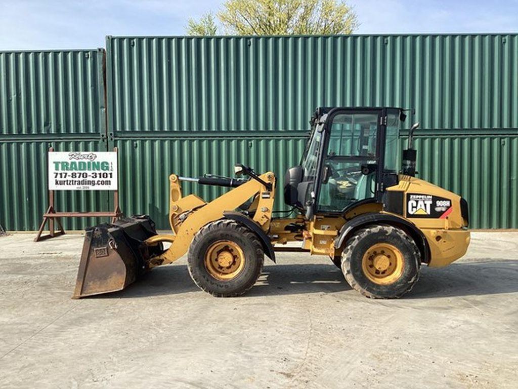 2011 CATERPILLAR 908H WHEEL LOADER