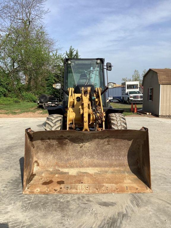 2011 CATERPILLAR 908H WHEEL LOADER