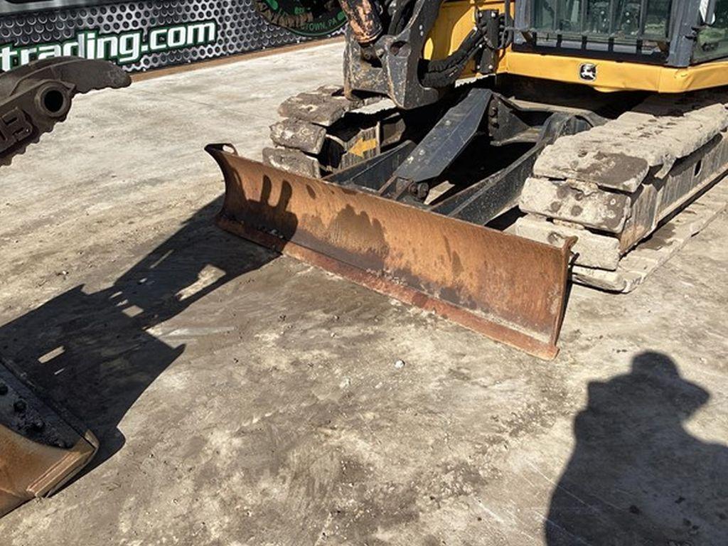 2017 DEERE 85G EXCAVATOR