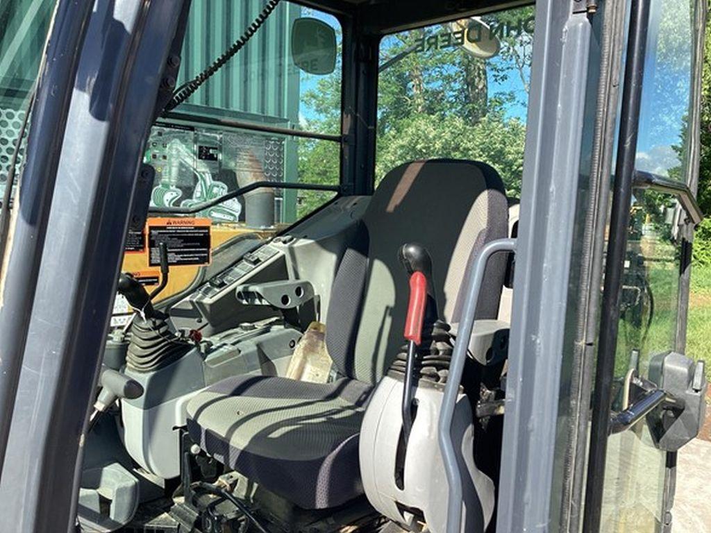 2017 DEERE 85G EXCAVATOR
