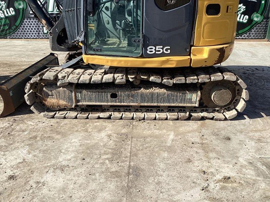2017 DEERE 85G EXCAVATOR