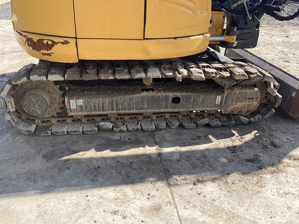 2017 DEERE 85G EXCAVATOR