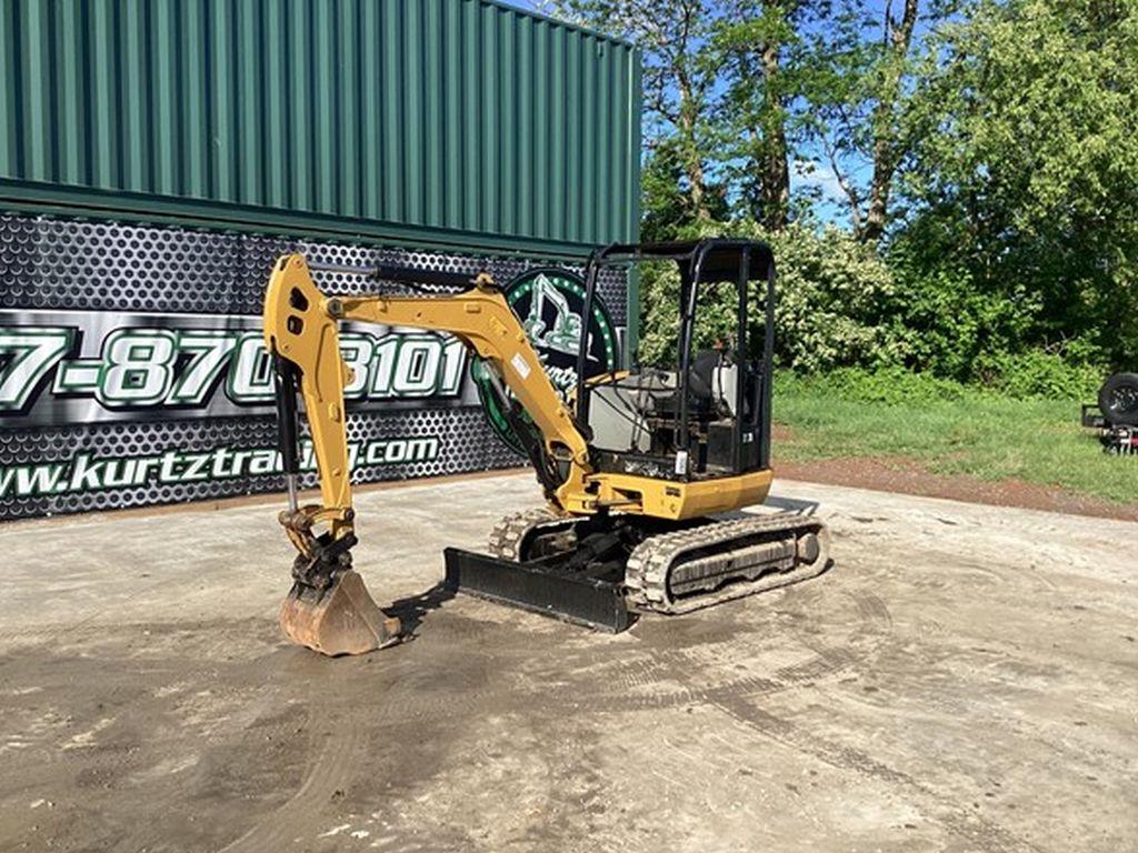2013 CATERPILLAR 302.7D CR EXCAVATOR