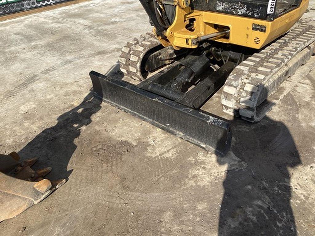 2013 CATERPILLAR 302.7D CR EXCAVATOR