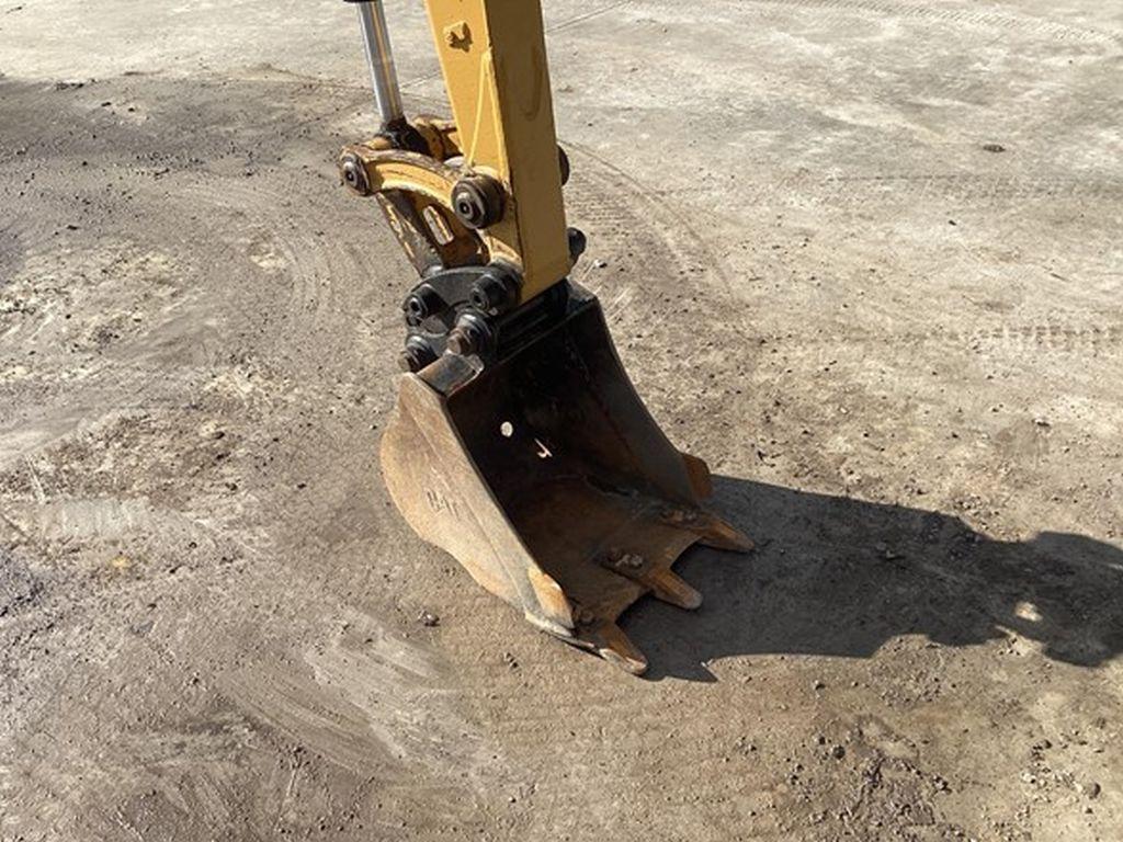 2013 CATERPILLAR 302.7D CR EXCAVATOR