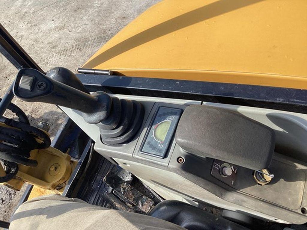 2013 CATERPILLAR 302.7D CR EXCAVATOR