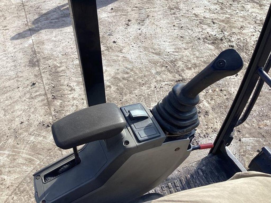 2013 CATERPILLAR 302.7D CR EXCAVATOR