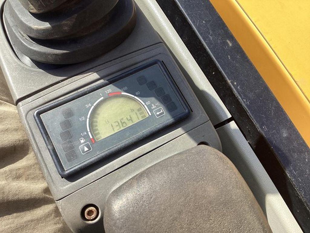 2013 CATERPILLAR 302.7D CR EXCAVATOR