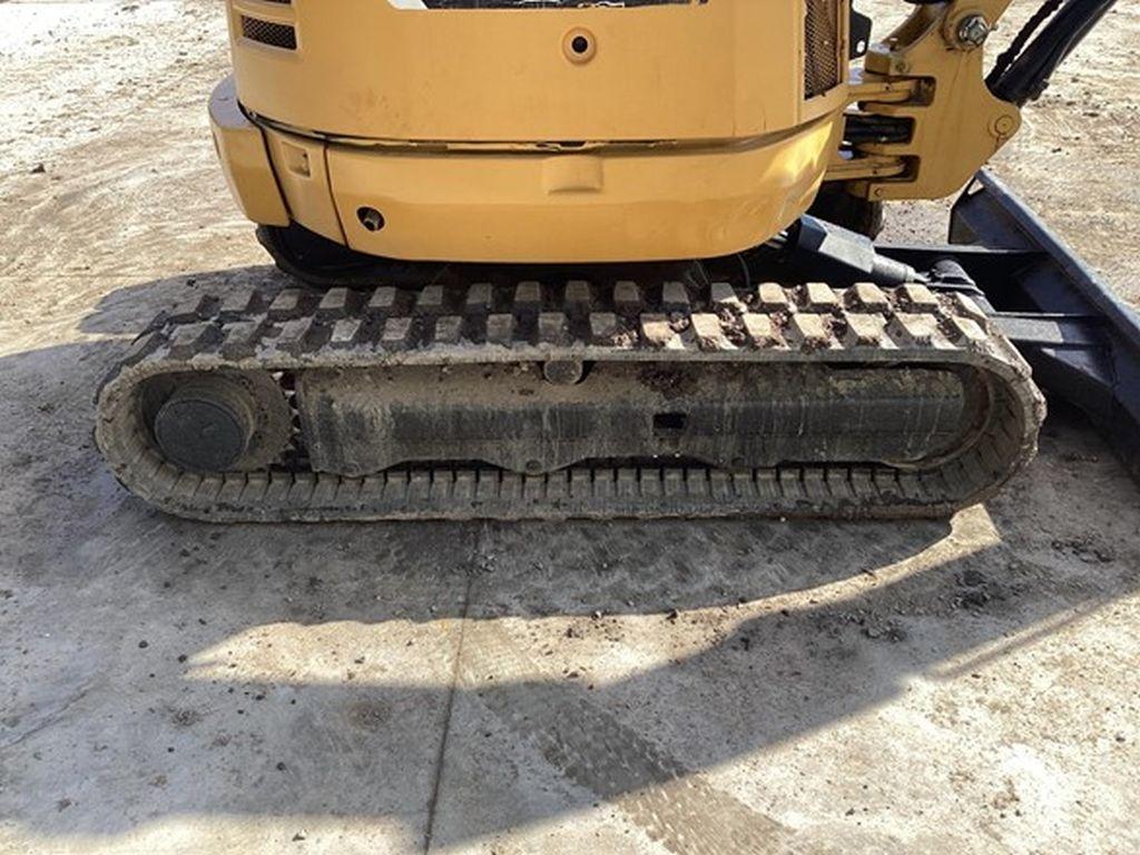 2013 CATERPILLAR 302.7D CR EXCAVATOR