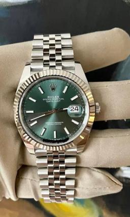 Brand New 41mm Rolex Oysterperpetual Datejust Comes with Box & Papers