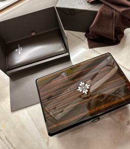BRAND NEW PATEK PHILLIPE 2023 COMPLICATIONS WEEKLY CALENDER 5212A-001 COMES