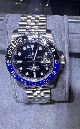 NEW GMT MASTER II BATMAN ROLEX COMES WITH BOX AND PAPER 40MM