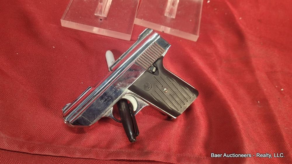 Davis Ind T-380 380 ACP Pistol