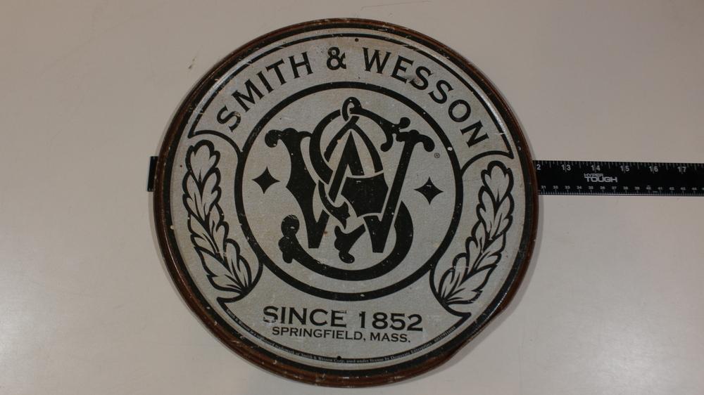 S+W metal sign
