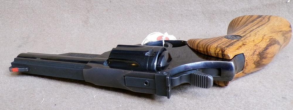 Dan Wesson 15 357 Mag Revolver
