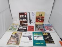 Box assorted gun guides & reloading books