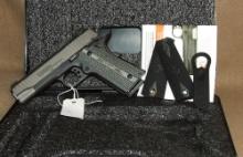 Taurus  1911 Commander  45 ACP  Pistol