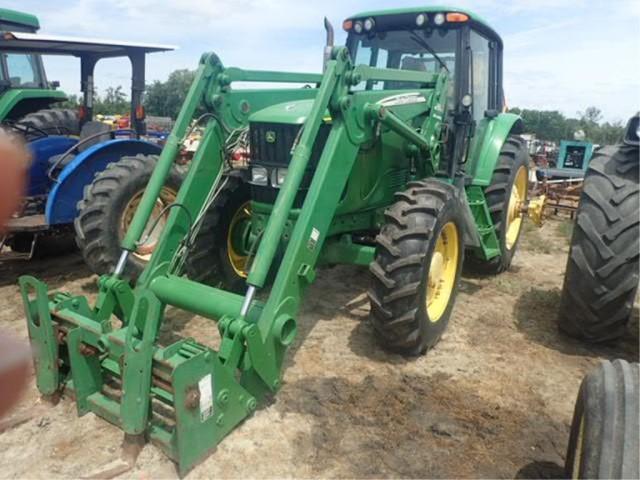 John Deere 7220 Tractor