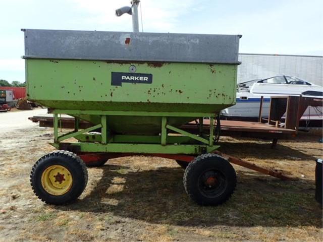 Parker 2000 Gravity Wagon w/ Hydraulic Auger