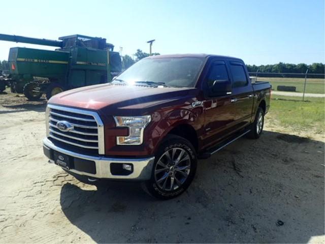 2015 Ford F150 XLT Truck