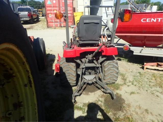 Massey Ferguson GC2400 4-WD