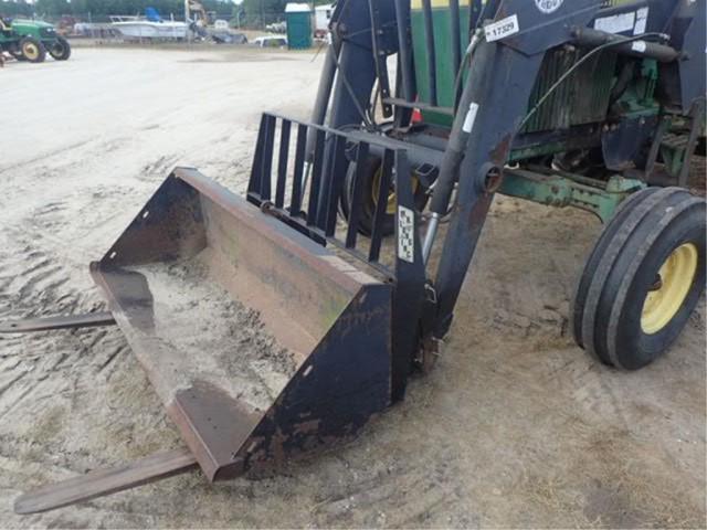 John Deere 4240 Tractor w/Bush Hog