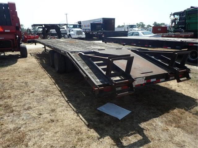 2005 Swartz Gooseneck Trailer