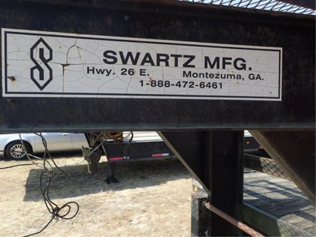 2005 Swartz Gooseneck Trailer