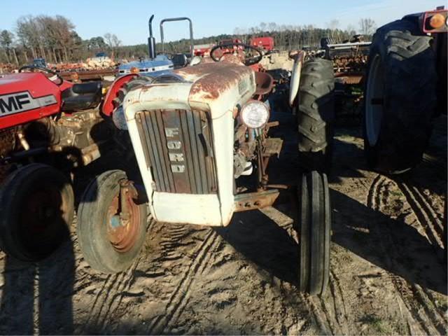 Ford 4000 Gas Tractor 5-Speed