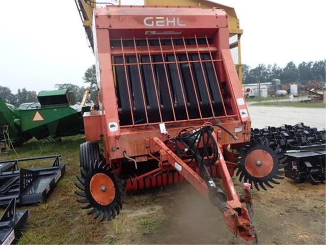 GEHL 1875 String Wrap Round Baler