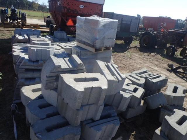 10 Pallets - Approx 175 Retaining Wall Concrete