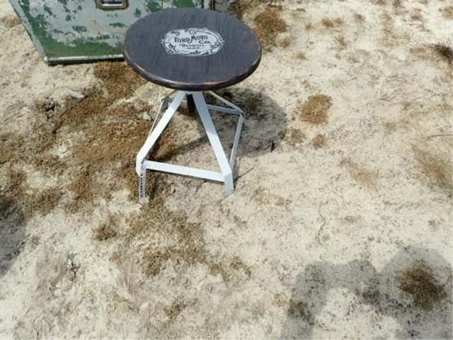 FORD Stool