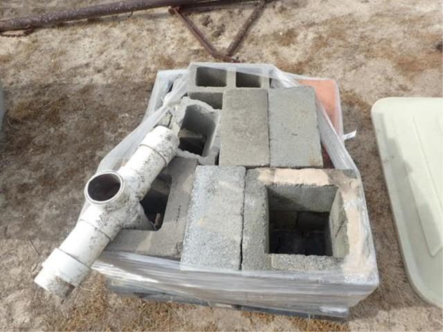 Pallet of Assorted Concrete Blocks